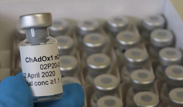 Lancet promuove il vaccino cinese: "Sicuro e dà la risposta immunitaria"