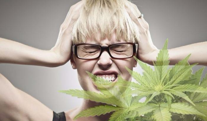 La cannabis inalata riduce i sintomi di mal di testa del 50%