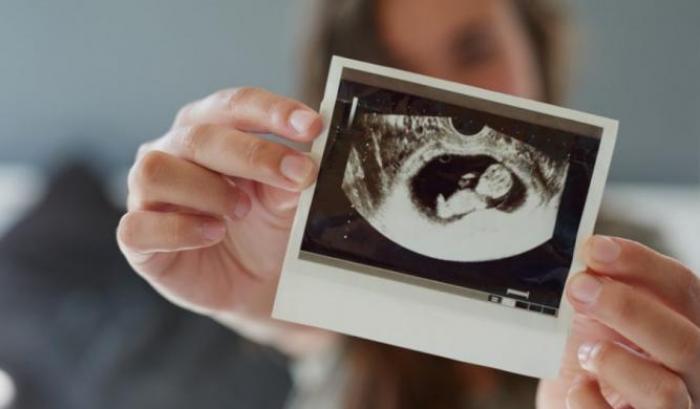 Microplastiche nella placenta di donne incinte: una scoperta sconvolgente